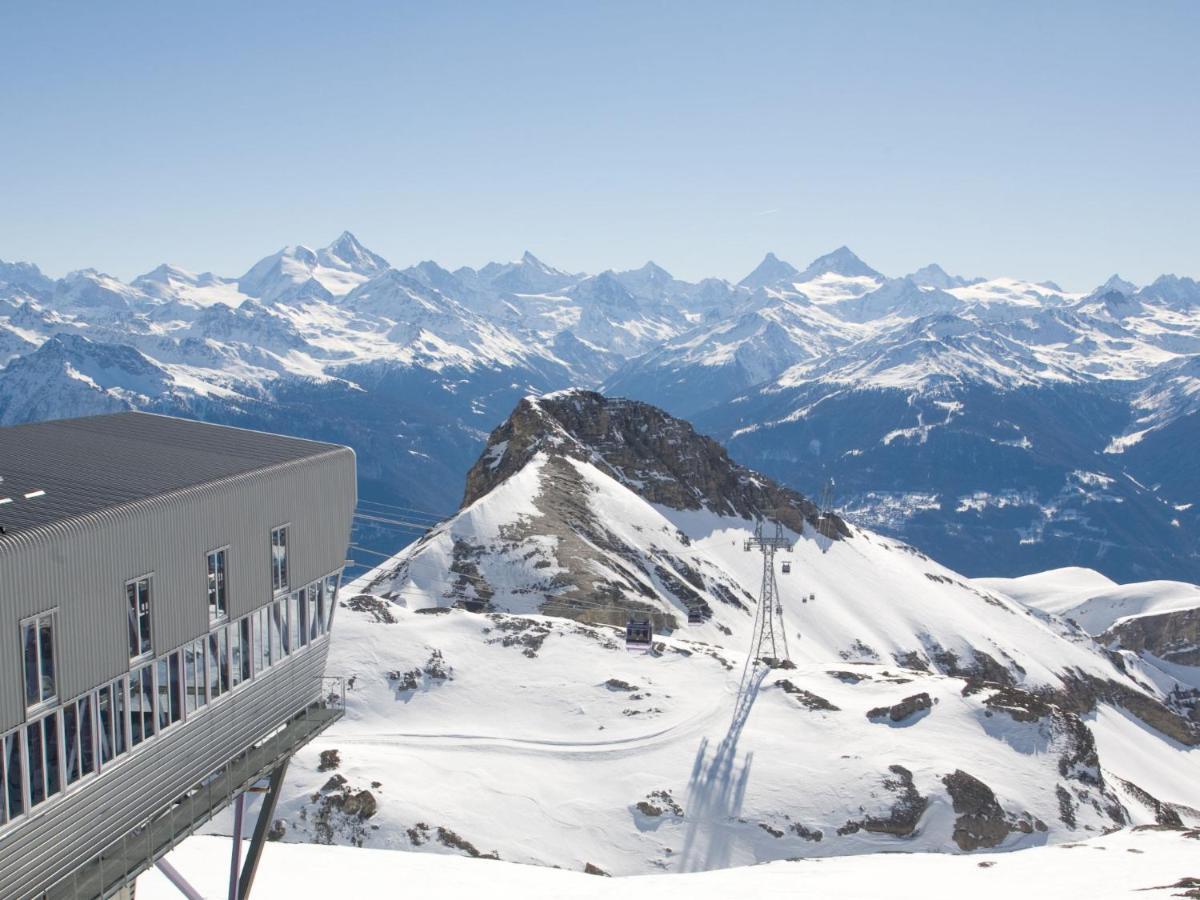 Apartment Jeanne D'Arc-3 By Interhome Crans-Montana Exterior foto